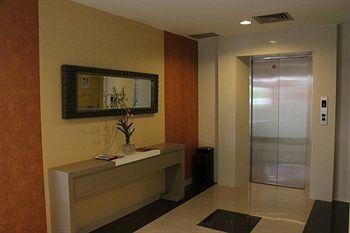 Hotel Jakarta มากาซาร์ ภายนอก รูปภาพ